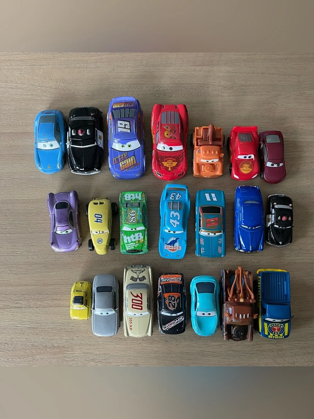 Disney Pixar Cars Mixed Lot of 21 Diecast & Plastic